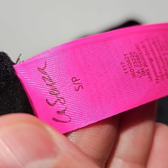 La Senza small black sports bra - Picture 6 of 7